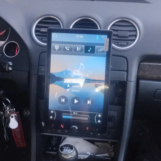 Universal 1 DIN Radio | 10.4" Rotatable Screen - Image 5